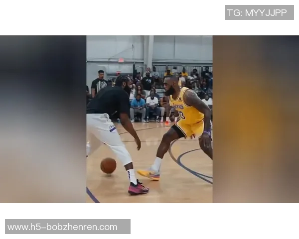 勒布朗与克里斯的巅峰对决谁能在赛场上书写传奇篇章